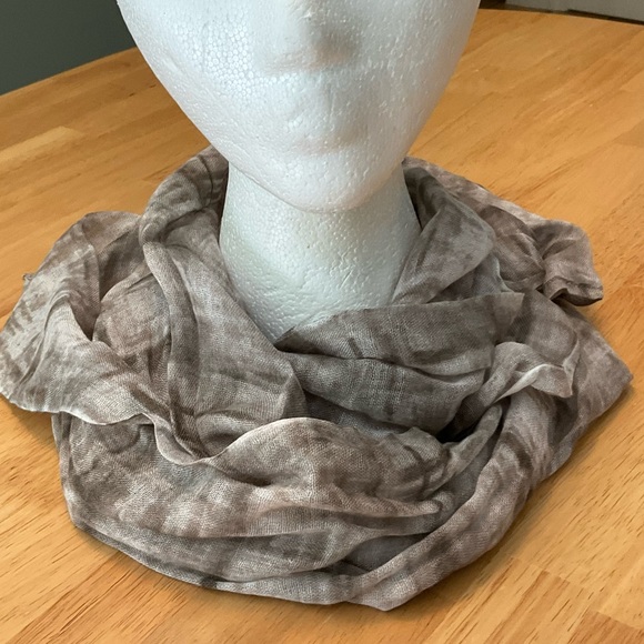 Chico's Neutral Colored Plaid Wool Blend Scarf 23 x 72" NWT - Picture 1 of 8